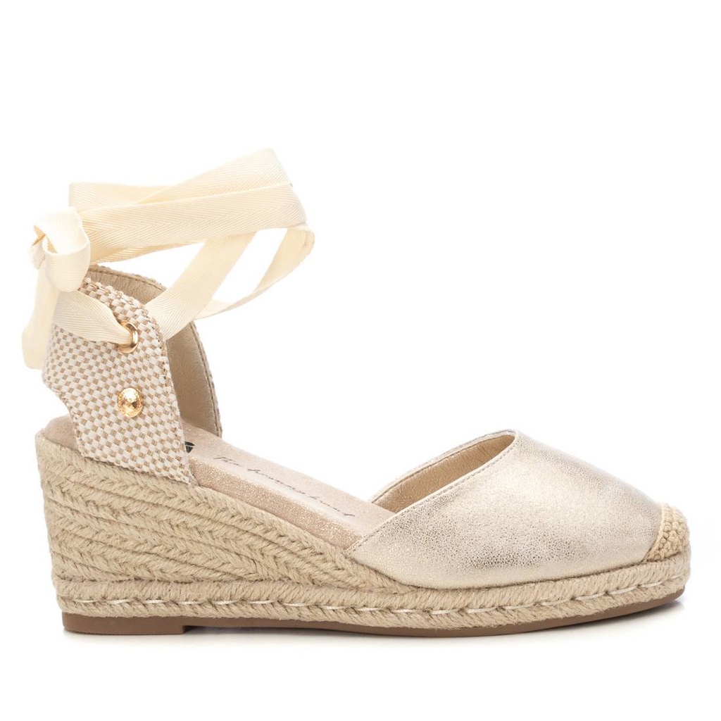 143841 / XTI / ORO / CAJA DE 8 PARES