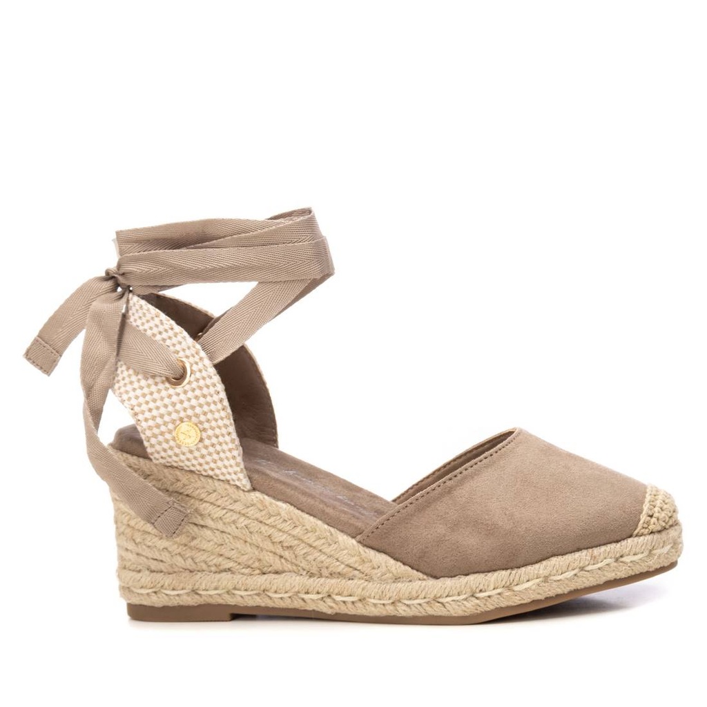 143841 / XTI / TAUPE / CAJA DE 8 PARES