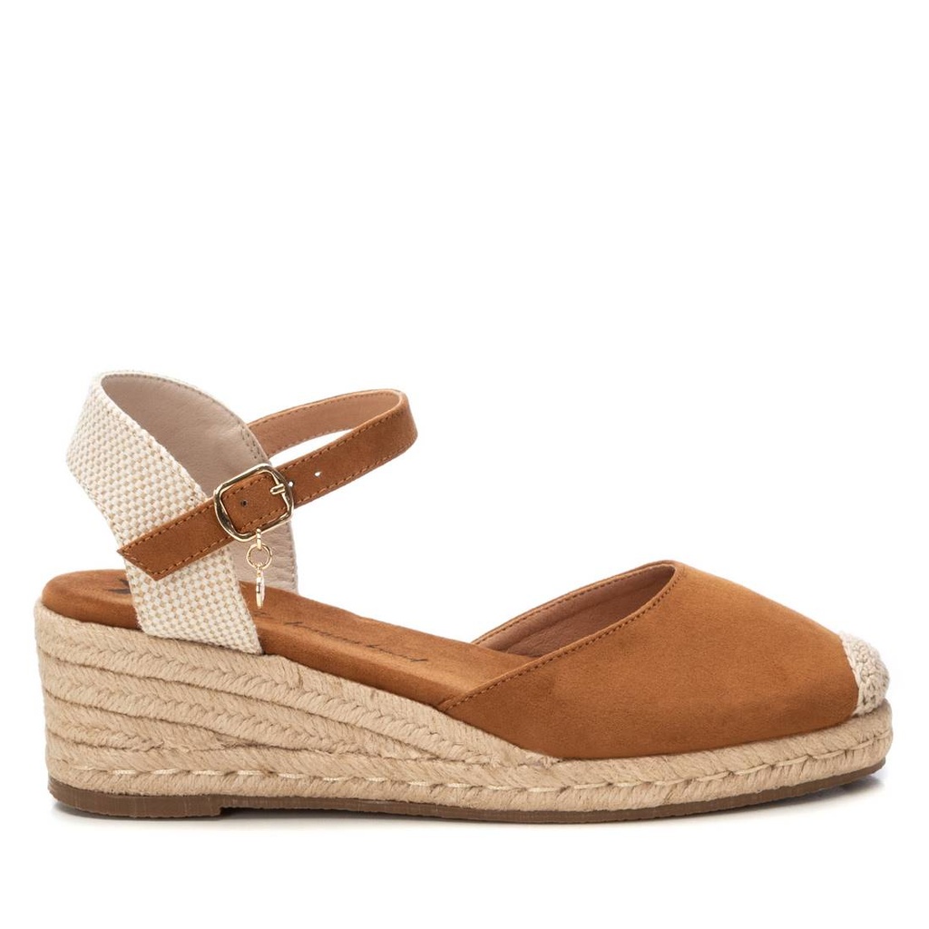 144104 / XTI / CAMEL / CAJA DE 8 PARES