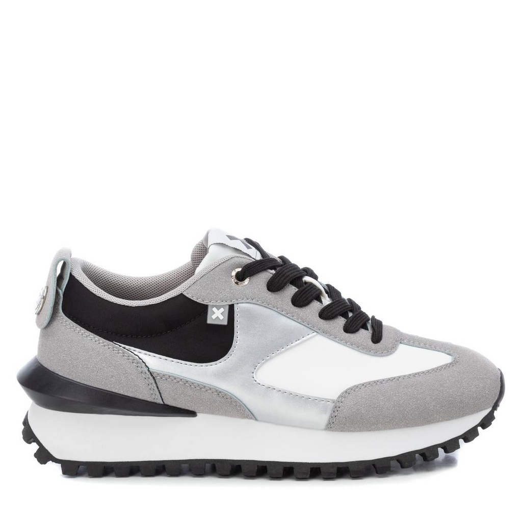 141027 / XTI / NEGRO / 8 PARES