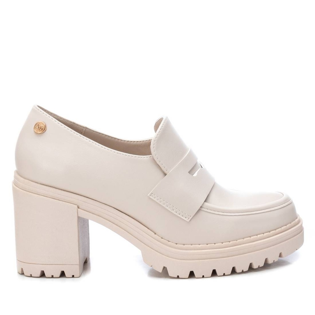 141682 / XTI / BEIGE / 8 PARES