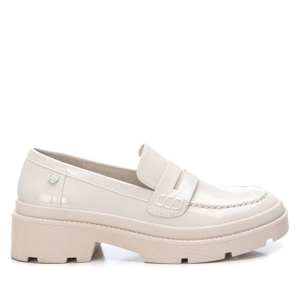 142084 / XTI / BEIGE / 8 PARES