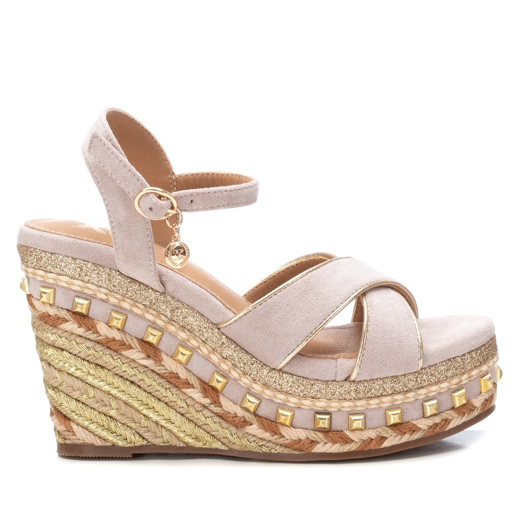 142670 / XTI / SANDALIA SRA ANTELINA BEIGE / 8 PARES